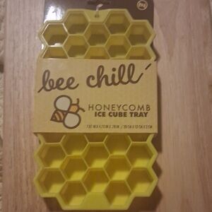 Honeycomb Ice Cube Tray - Yellow